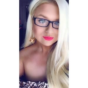 Meet your Posher, Alexandra